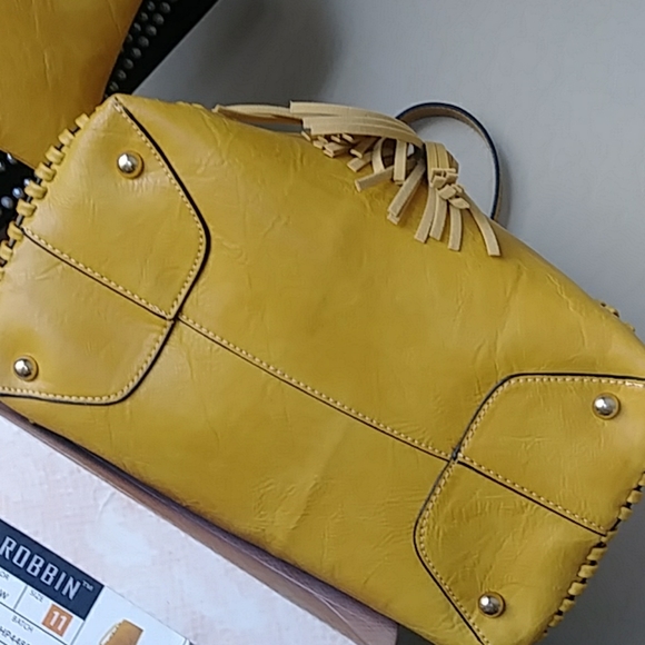 Draw string Tassel handbag set 12.75(L)X6.50(W)X12 - Picture 8 of 8